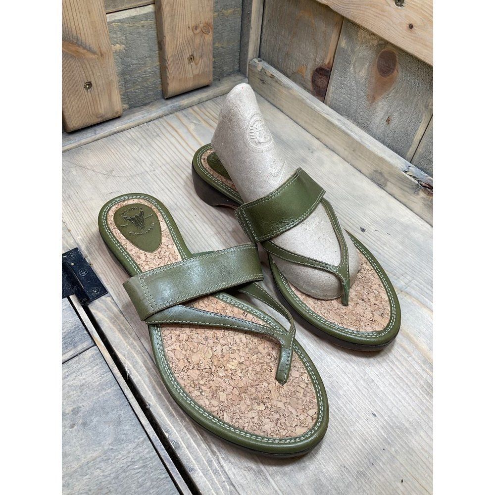 FRYE Boots Chelsea Thong Olive Green Sandals 6.5M Slip On